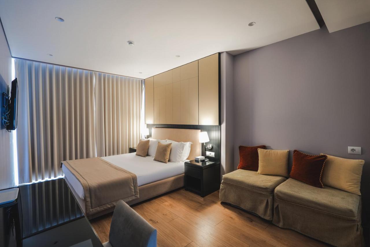 Hotel Oasis Sarandë 외부 사진