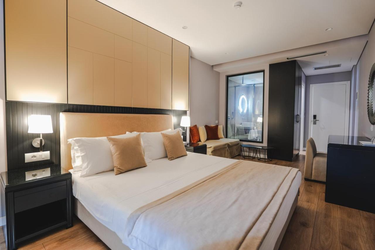 Hotel Oasis Sarandë 외부 사진