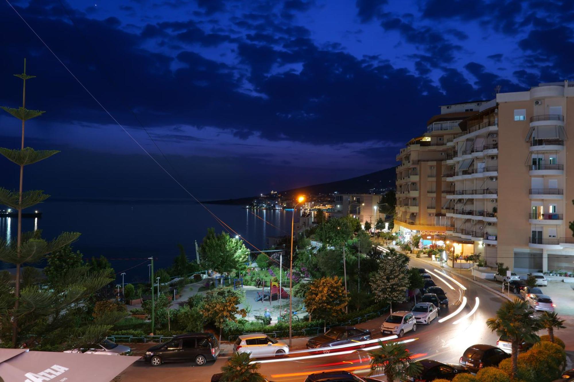 Hotel Oasis Sarandë 외부 사진
