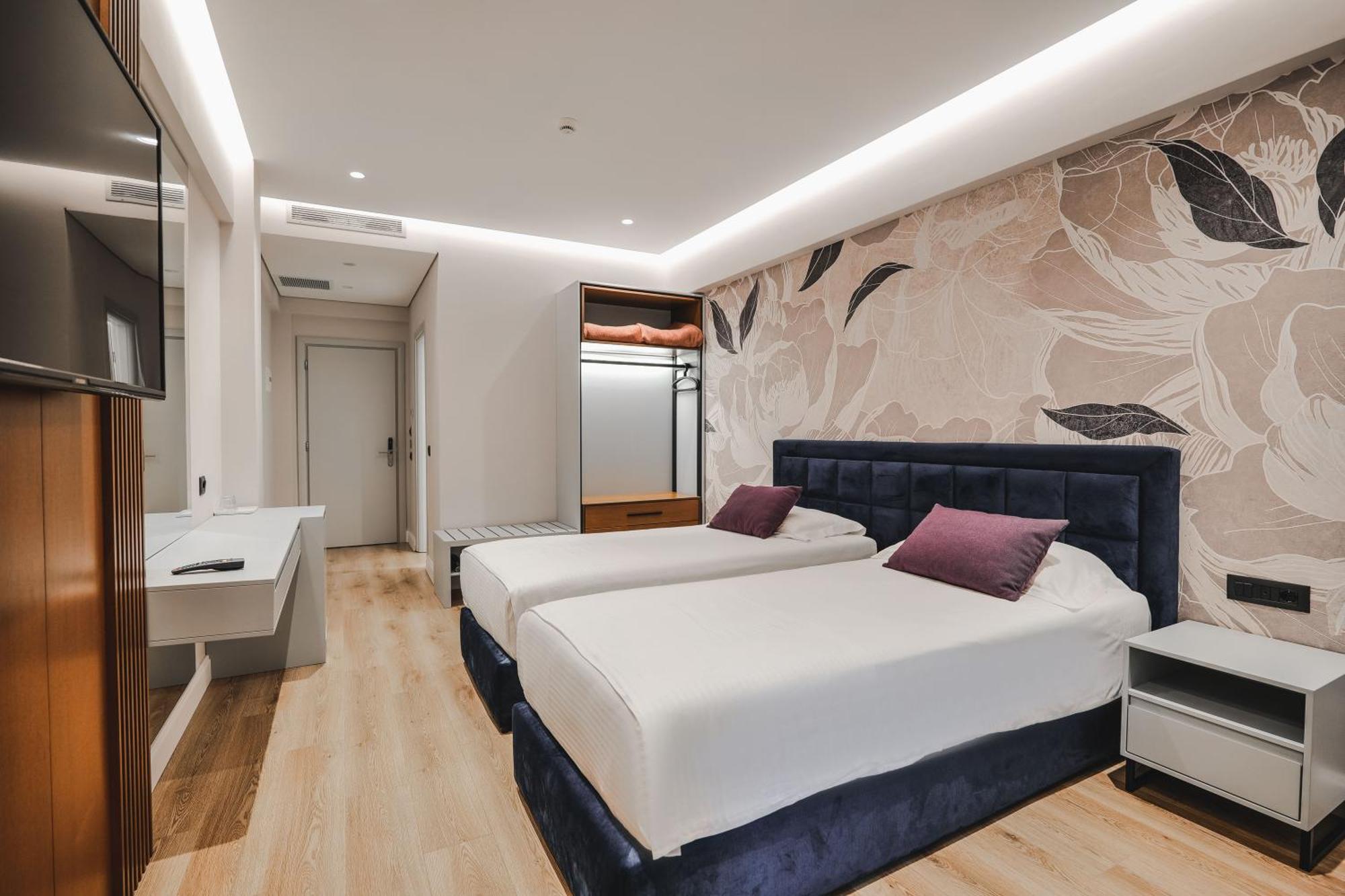 Hotel Oasis Sarandë 외부 사진