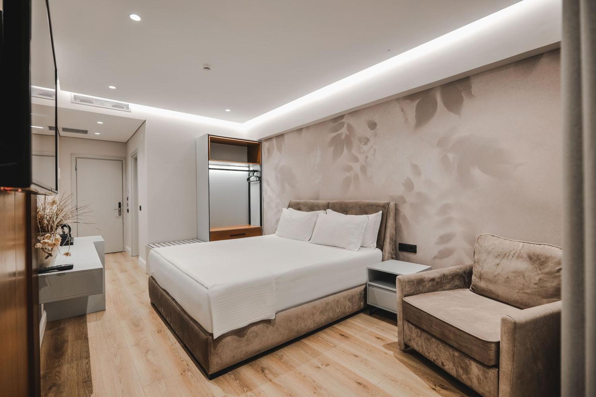 Hotel Oasis Sarandë 외부 사진
