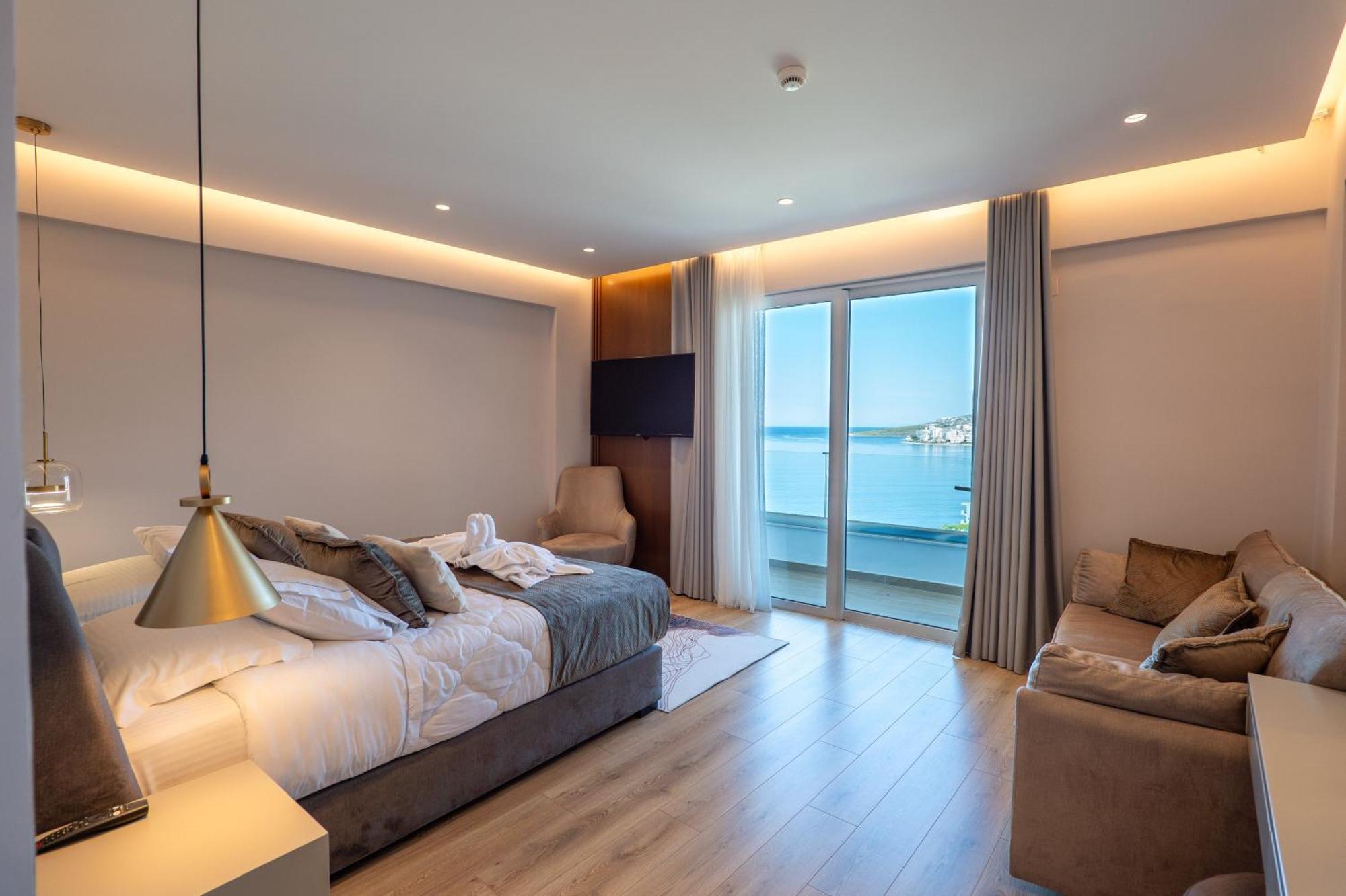 Hotel Oasis Sarandë 외부 사진