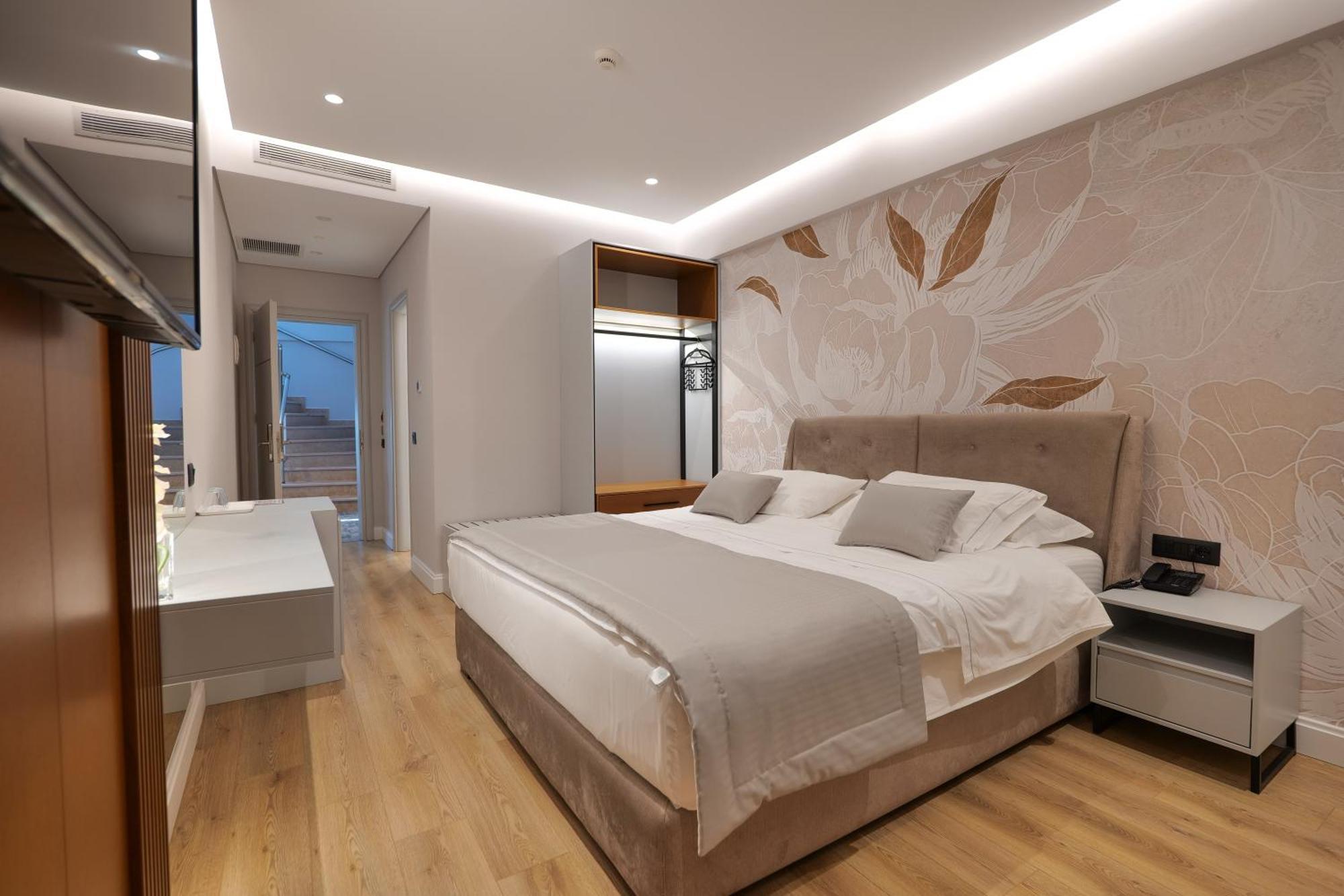 Hotel Oasis Sarandë 외부 사진